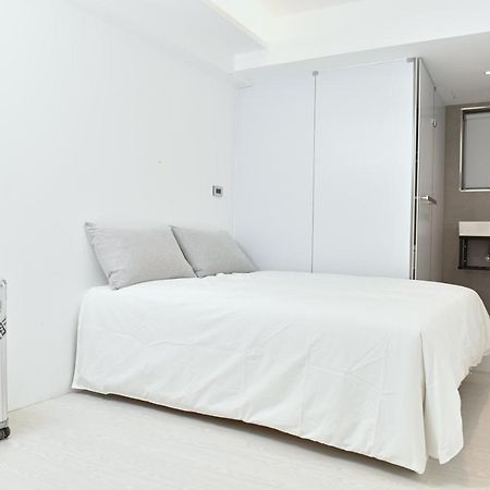 Here X There Hostel Taipei Main Station מראה חיצוני תמונה