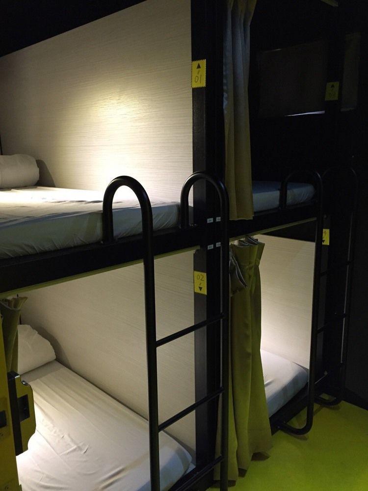 Here X There Hostel Taipei Main Station מראה חיצוני תמונה