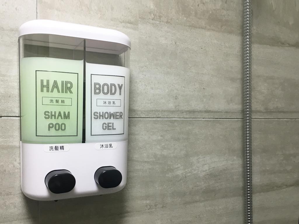 Here X There Hostel Taipei Main Station מראה חיצוני תמונה
