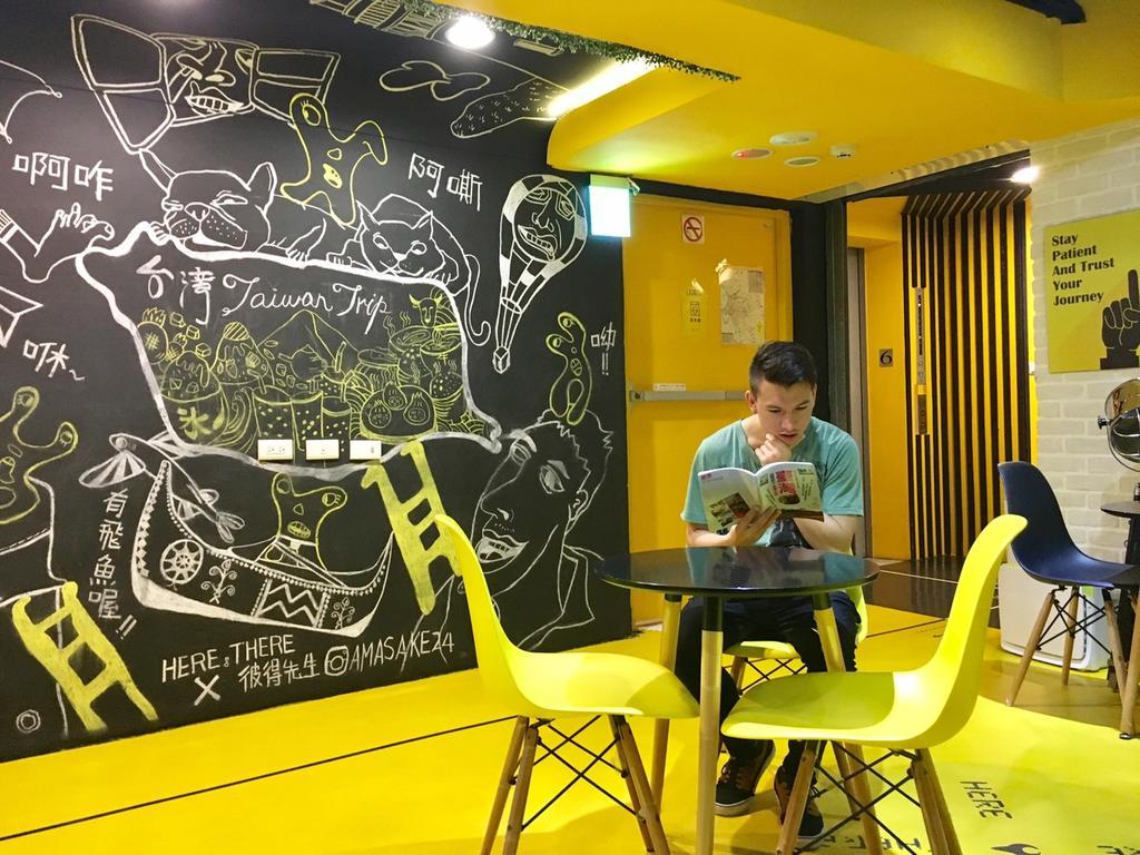 Here X There Hostel Taipei Main Station מראה חיצוני תמונה