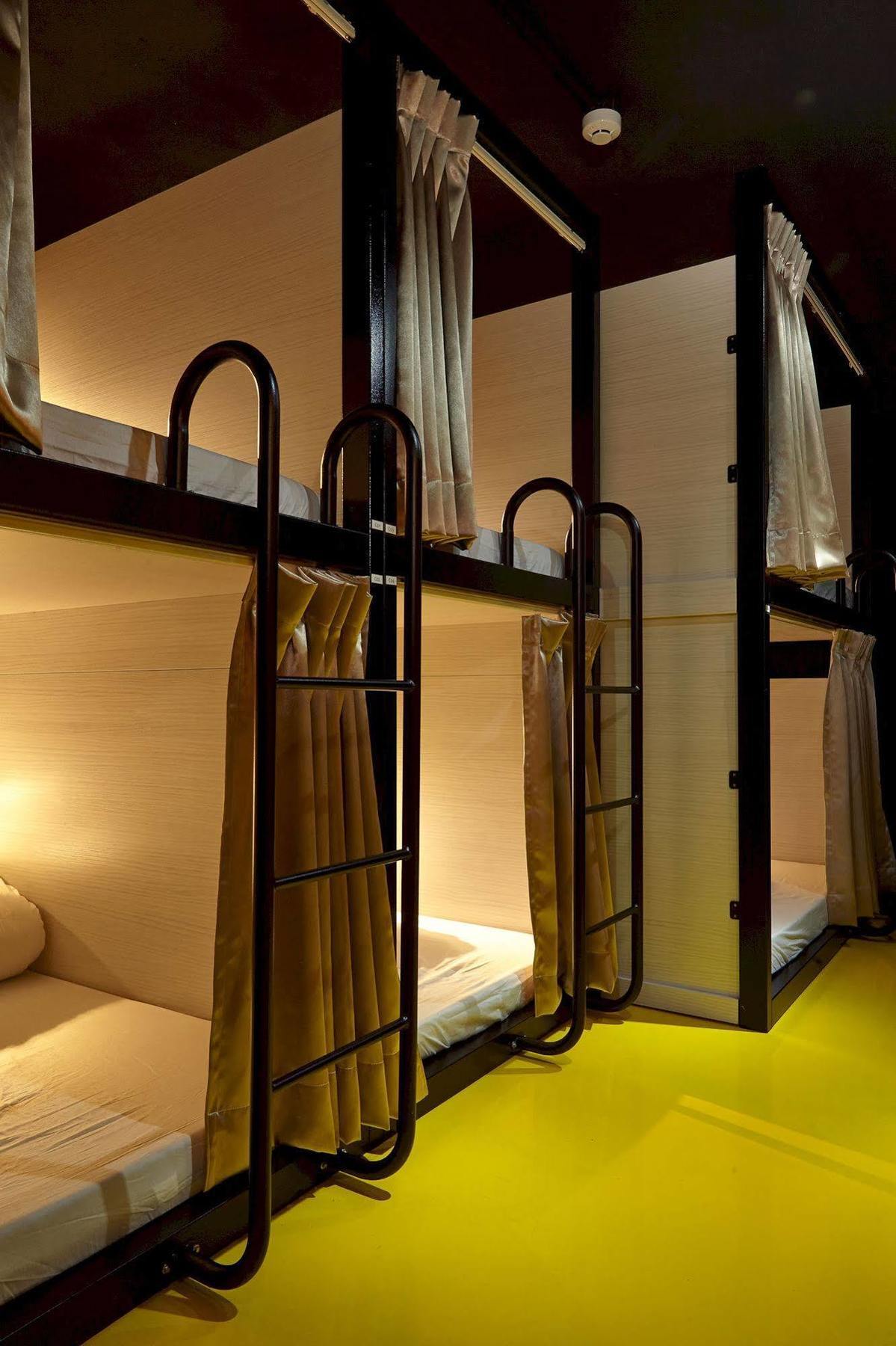 Here X There Hostel Taipei Main Station מראה חיצוני תמונה